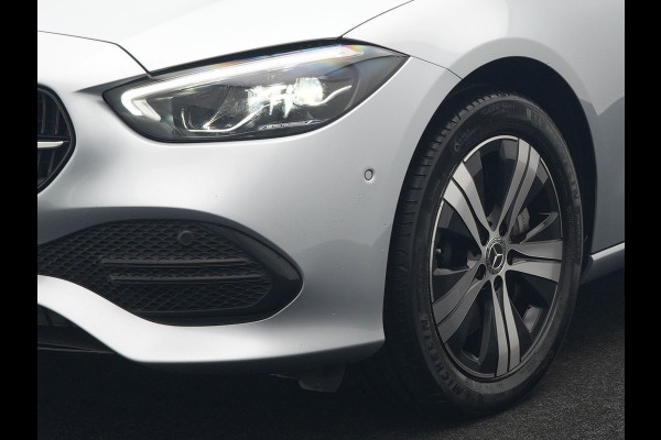 Mercedes-Benz C-Klasse Estate 300 e Avantgarde Plug In Hybrid 313pk Dealer O.H. PHEV | Adaptive Cruise | 360 Camera | Lederen Sportstoelen Verwarmd | Night Pakket | Apple Carplay | Sfeerverlichting | Blis | Navigatie | DAB |
