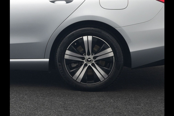 Mercedes-Benz C-Klasse Estate 300 e Avantgarde Plug In Hybrid 313pk Dealer O.H. PHEV | Adaptive Cruise | 360 Camera | Lederen Sportstoelen Verwarmd | Night Pakket | Apple Carplay | Sfeerverlichting | Blis | Navigatie | DAB |