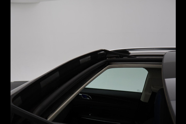 Lynk & Co 01 1.5 HYBRID + PANORAMA | ADAPTIVE CRUISE | STOELVERW. | CAMERA | 20 INCH | CARPLAY