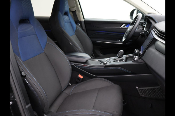 Lynk & Co 01 1.5 HYBRID + PANORAMA | ADAPTIVE CRUISE | STOELVERW. | CAMERA | 20 INCH | CARPLAY