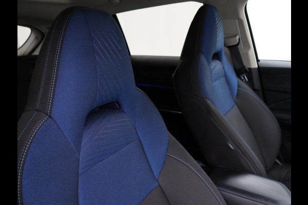 Lynk & Co 01 1.5 HYBRID + PANORAMA | ADAPTIVE CRUISE | STOELVERW. | CAMERA | 20 INCH | CARPLAY