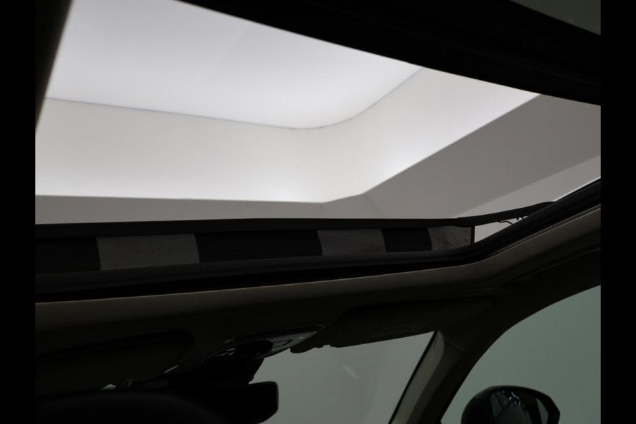 Lynk & Co 01 1.5 HYBRID + PANORAMA | ADAPTIVE CRUISE | STOELVERW. | CAMERA | 20 INCH | CARPLAY