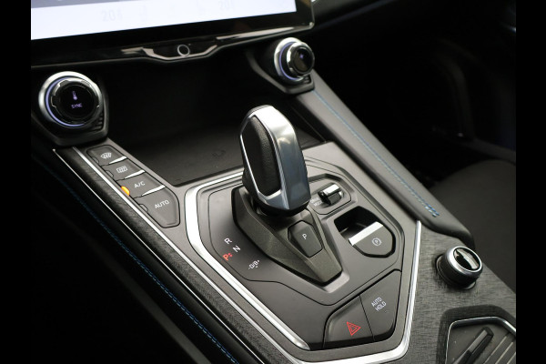 Lynk & Co 01 1.5 HYBRID + PANORAMA | ADAPTIVE CRUISE | STOELVERW. | CAMERA | 20 INCH | CARPLAY