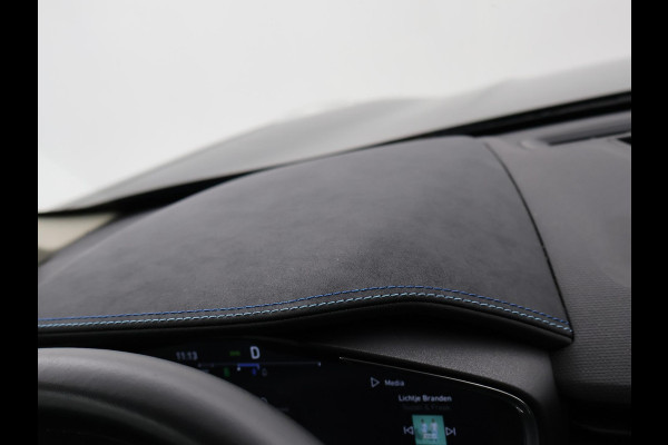 Lynk & Co 01 1.5 HYBRID + PANORAMA | ADAPTIVE CRUISE | STOELVERW. | CAMERA | 20 INCH | CARPLAY