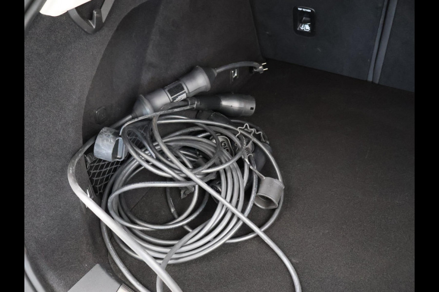 Lynk & Co 01 1.5 HYBRID + PANORAMA | ADAPTIVE CRUISE | STOELVERW. | CAMERA | 20 INCH | CARPLAY