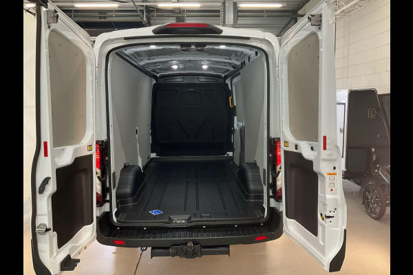 Ford Transit 350 2.0 TDCI L3H2 Trend |SCI| 130pk | Safety Comfort-pakket | Navigatie Pack | Trekhaak | Adaptieve Cruise | BLIS