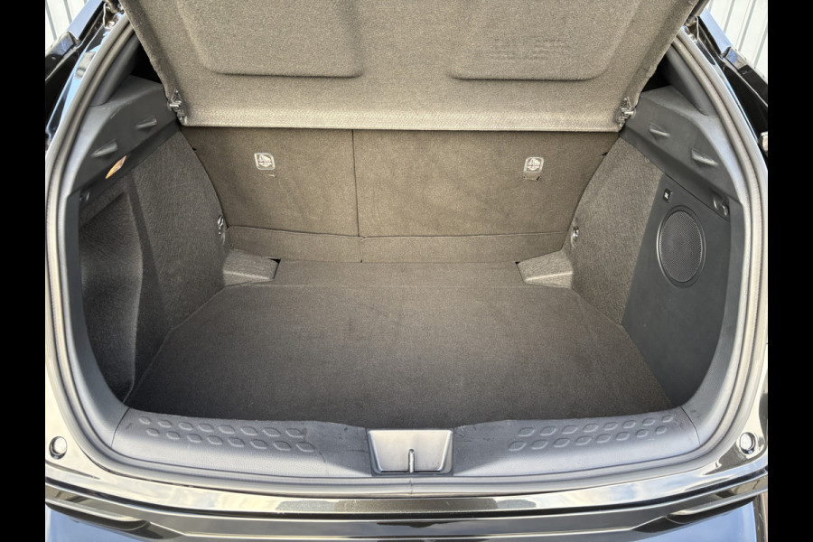 Toyota C-HR 1.8 Hybrid First Edition | JBL | LED koplampen | BSM | Navi | PDC V&A | Prijs Rijklaar!!