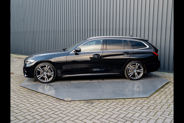 BMW 3-serie 320i High Executive | M-Sport | Laser | Stoelgeheugen | Trekhaak wegkl. | 19'' | Head Up | Camera | Keyless | Prijs Rijklaar!!