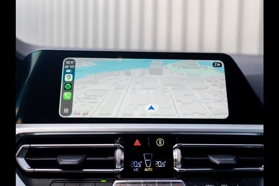 BMW 3-serie 320i High Executive | M-Sport | Laser | Stoelgeheugen | Trekhaak wegkl. | 19'' | Head Up | Camera | Keyless | Prijs Rijklaar!!