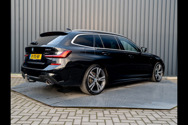 BMW 3-serie 320i High Executive | M-Sport | Laser | Stoelgeheugen | Trekhaak wegkl. | 19'' | Head Up | Camera | Keyless | Prijs Rijklaar!!