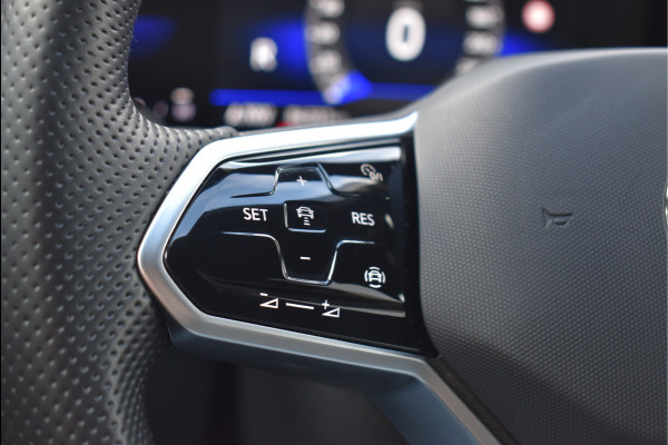 Volkswagen T-Roc 1.5 TSI R-Line Navi Camera ACC Full Led Keyless