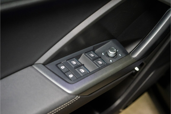 Audi Q3 Sportback 45 TFSI e S Edition 245PK | Pano | Sonos | Trekhaak | Sfeer | VOL! 12 MND Garantie