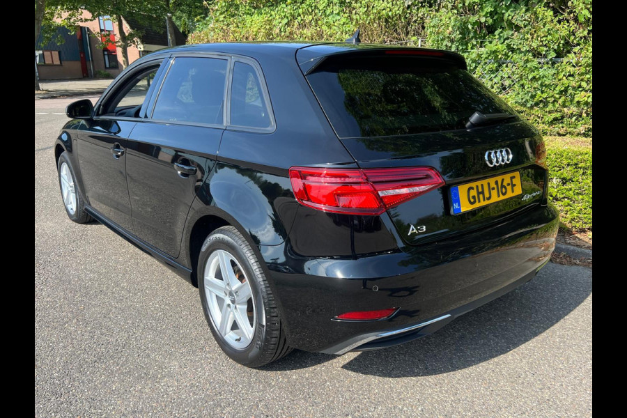 Audi A3 Sportback 40 TFSI e-tron S-tronic Plug in Hybrid Cruise control Navigatie Camera
