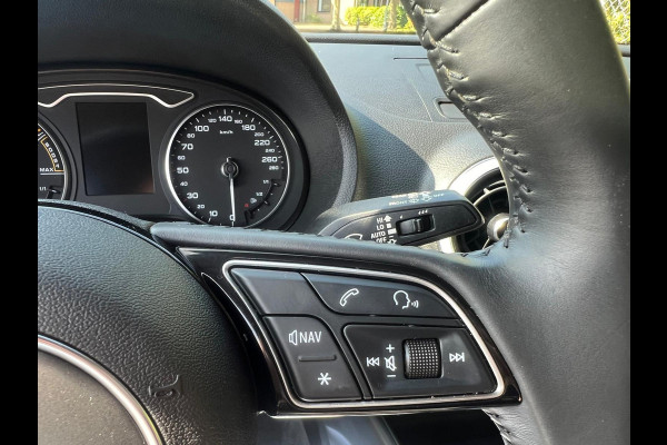 Audi A3 Sportback 40 TFSI e-tron S-tronic Plug in Hybrid Cruise control Navigatie Camera