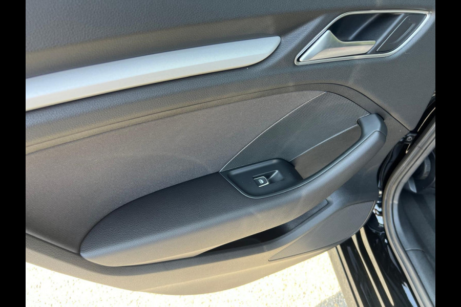 Audi A3 Sportback 40 TFSI e-tron S-tronic Plug in Hybrid Cruise control Navigatie Camera