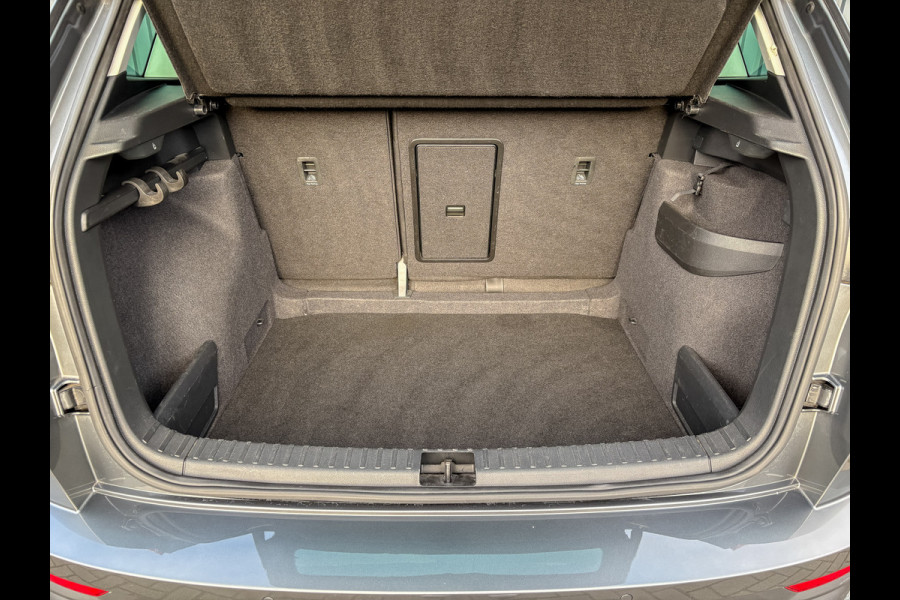 Škoda Karoq 1.5 TSI ACT Business Edition Plus | Elk. A-klep | Camera | Adapt. Cr. | Prijs Rijklaar!!