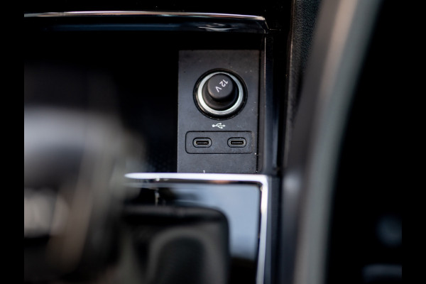 Škoda Karoq 1.5 TSI ACT Business Edition Plus | Elk. A-klep | Camera | Adapt. Cr. | Prijs Rijklaar!!