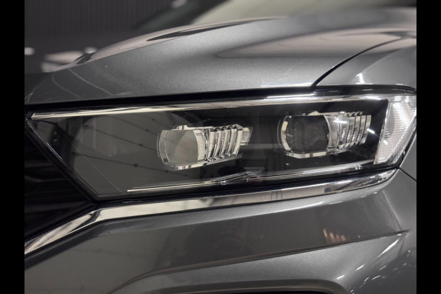 Volkswagen T-Roc 1.5 TSI 3X R-LINE | PANO | VIRTUAL | LED | LANE ASS. | VOL!