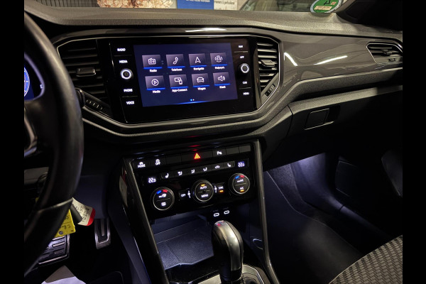 Volkswagen T-Roc 1.5 TSI 3X R-LINE | PANO | VIRTUAL | LED | LANE ASS. | VOL!