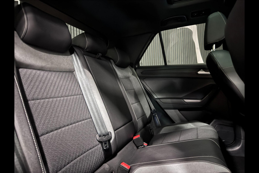 Volkswagen T-Roc 1.5 TSI 3X R-LINE | PANO | VIRTUAL | LED | LANE ASS. | VOL!
