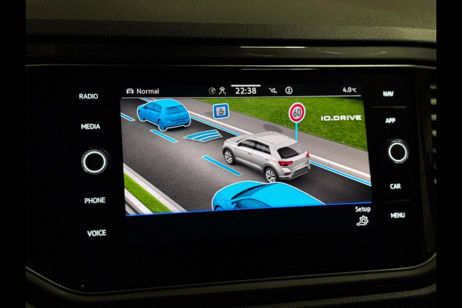 Volkswagen T-Roc 1.5 TSI 3X R-LINE | PANO | VIRTUAL | LED | LANE ASS. | VOL!