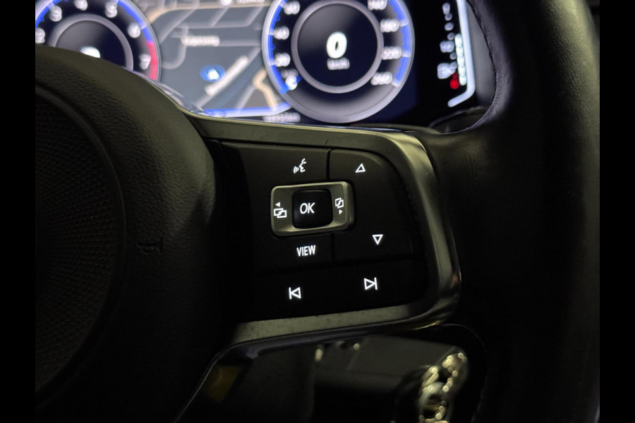 Volkswagen T-Roc 1.5 TSI 3X R-LINE | PANO | VIRTUAL | LED | LANE ASS. | VOL!