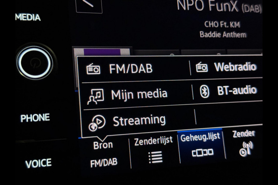 Volkswagen T-Roc 1.5 TSI 3X R-LINE | PANO | VIRTUAL | LED | LANE ASS. | VOL!