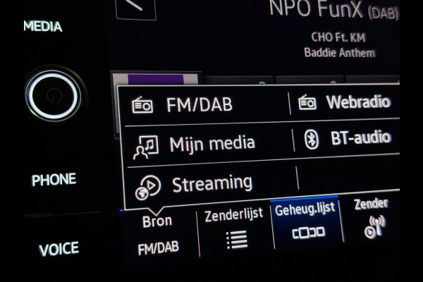 Volkswagen T-Roc 1.5 TSI 3X R-LINE | PANO | VIRTUAL | LED | LANE ASS. | VOL!