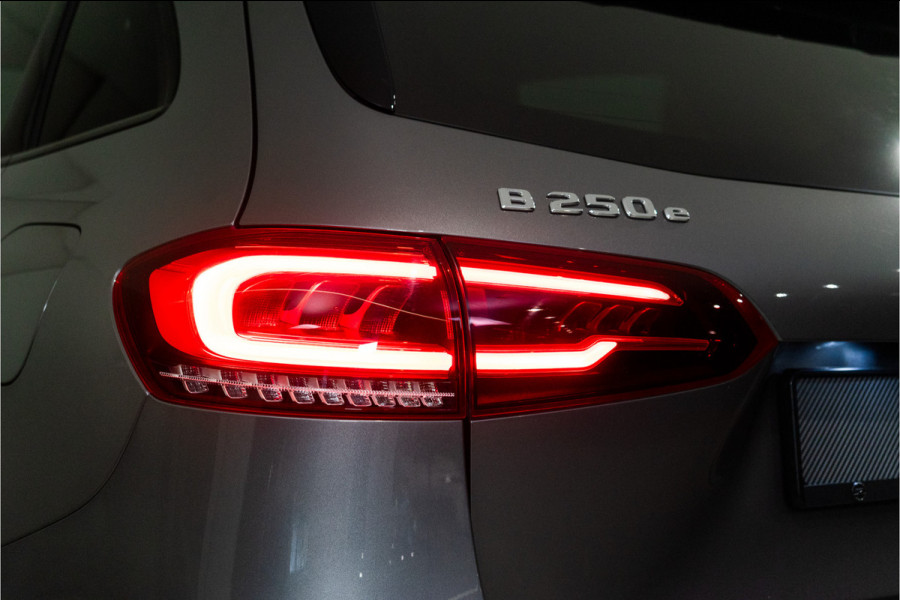 Mercedes-Benz B-Klasse 250 e AMG 218PK | NL AUTO+NAP | Pano | Memory | Burmester | Sfeer | Trekhaak | VOL! 12 MND Garantie