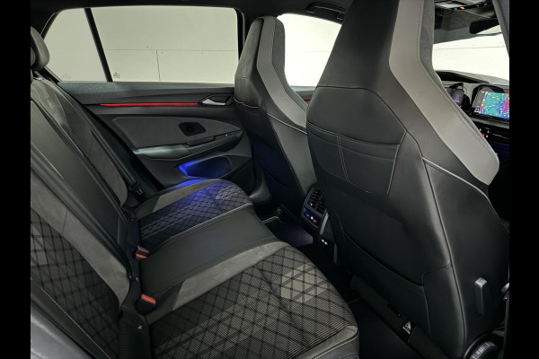 Volkswagen Golf 1.5 eTSI R-Line Pano Harman/Kardon Carplay Sfeer