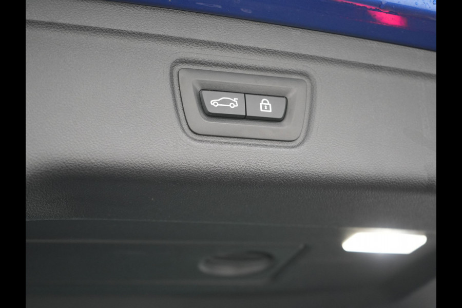 BMW 3 Serie Touring 330e M Sport Plug In Hybrid 293pk Dealer O.H. PHEV | Panodak | Head Up | 360 Camera | Adaptive Cruise | Harman & Kardon | Nappa Lederen Sportstoelen Memory & Verwarmd | Adaptief Onderstel | Laser LED | Apple Carplay | Sfeerverlichting |