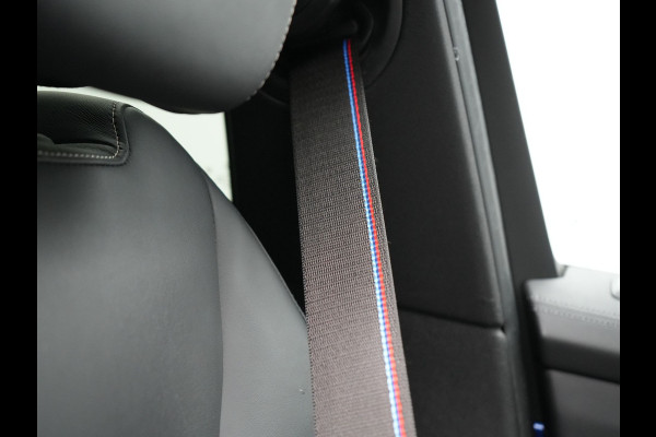 BMW 3 Serie Touring 330e M Sport Plug In Hybrid 293pk Dealer O.H. PHEV | Panodak | Head Up | 360 Camera | Adaptive Cruise | Harman & Kardon | Nappa Lederen Sportstoelen Memory & Verwarmd | Adaptief Onderstel | Laser LED | Apple Carplay | Sfeerverlichting |