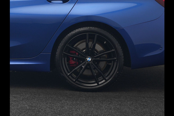 BMW 3 Serie Touring 330e M Sport Plug In Hybrid 293pk Dealer O.H. PHEV | Panodak | Head Up | 360 Camera | Adaptive Cruise | Harman & Kardon | Nappa Lederen Sportstoelen Memory & Verwarmd | Adaptief Onderstel | Laser LED | Apple Carplay | Sfeerverlichting |