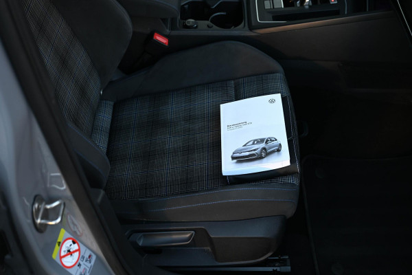 Volkswagen Golf 1.4 eHybrid GTE 245pk Matrix LED mistl. Dyn Light