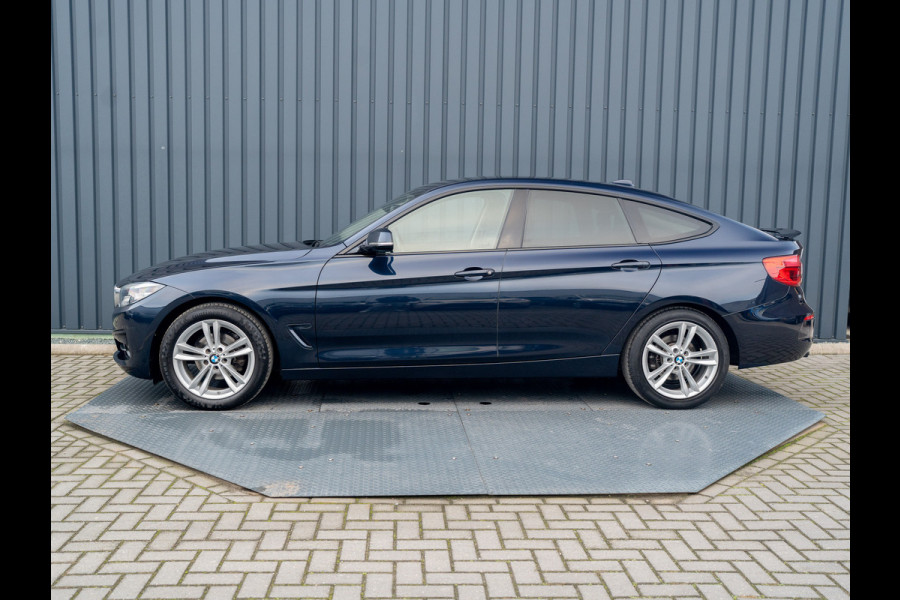 BMW 3-serie Gran Turismo | Apple Carplay | Head Up | Keyless | 320i Executive Prijs Rijklaar!!