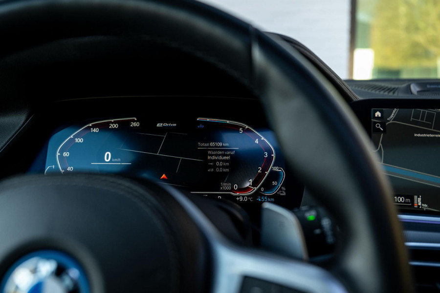 BMW X5 xDrive45e M-Sport Laser Bowers & Wilkins Trekhaak