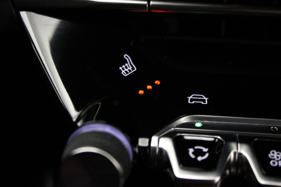 Peugeot 2008 1.2 PureTech 130 Allure |Stoelverw.|Camera|Navi|