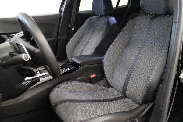 Peugeot 2008 1.2 PureTech 130 Allure |Stoelverw.|Camera|Navi|