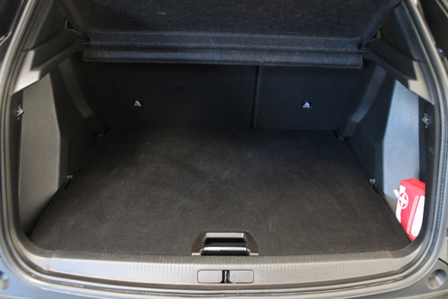 Peugeot 2008 1.2 PureTech 130 Allure |Stoelverw.|Camera|Navi|