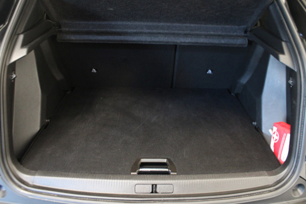 Peugeot 2008 1.2 PureTech 130 Allure |Stoelverw.|Camera|Navi|