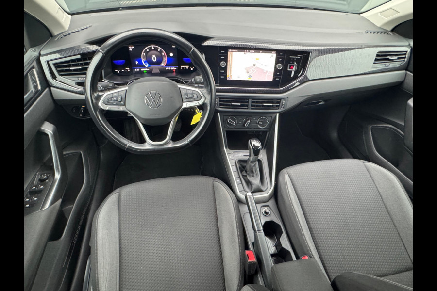 Volkswagen Taigo 1.0 TSI Life * Navigatie * Parkeersensoren * Adaptieve Cruise Control *