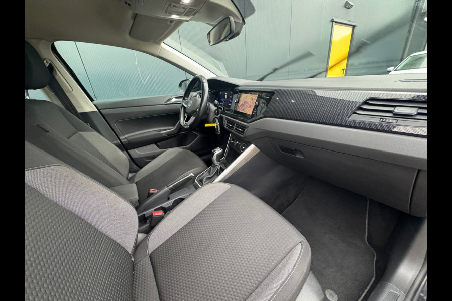 Volkswagen Taigo 1.0 TSI Life * Navigatie * Parkeersensoren * Adaptieve Cruise Control *