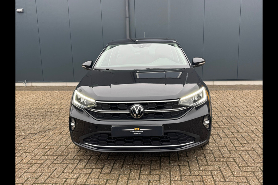 Volkswagen Taigo 1.0 TSI Life * Navigatie * Parkeersensoren * Adaptieve Cruise Control *