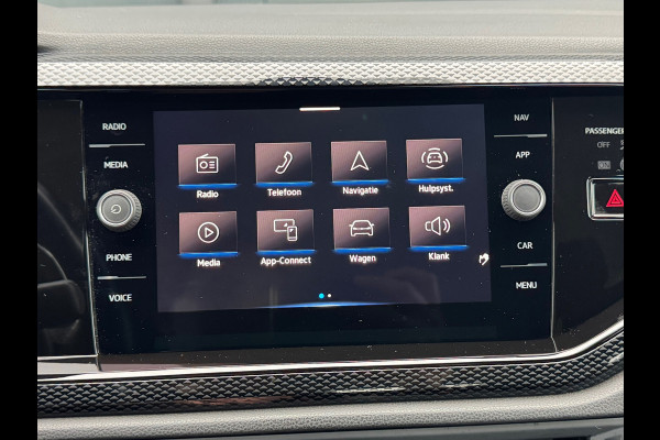 Volkswagen Taigo 1.0 TSI Life * Navigatie * Parkeersensoren * Adaptieve Cruise Control *