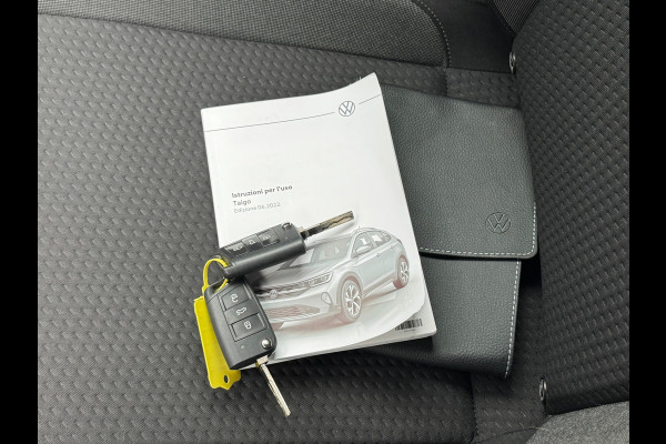 Volkswagen Taigo 1.0 TSI Life * Navigatie * Parkeersensoren * Adaptieve Cruise Control *