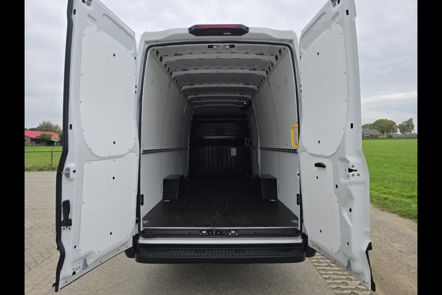 Iveco Daily 35S16V 2.3 410 H2 L3 H2 - 160 Pk - Euro 6 - ParkeerCamera - Airco - Cruise Control