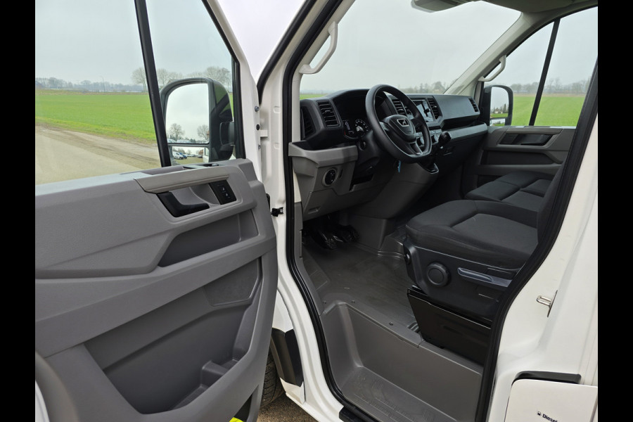 Volkswagen Crafter 35 2.0 TDI L4 H3 - MAN TGE - - 140 Pk - Euro 6 - Airco - Cruise Control