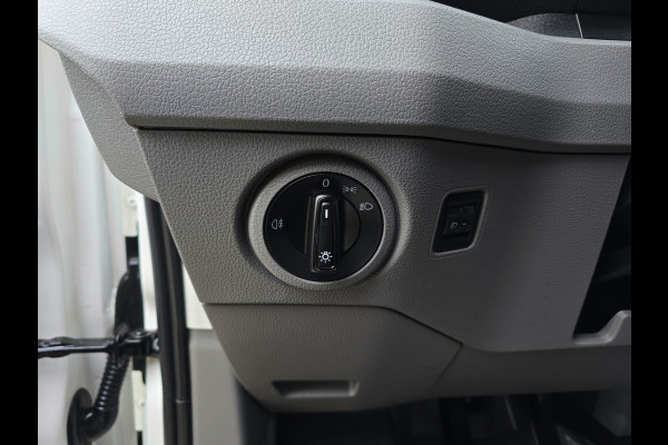 Volkswagen Crafter 35 2.0 TDI L4 H3 - MAN TGE - - 140 Pk - Euro 6 - Airco - Cruise Control