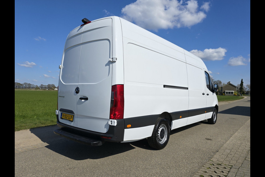 Mercedes-Benz Sprinter 315 1.9 CDI L3H2 RWD - 150 Pk - Euro 6 - RWD - MBUX - Camera - Airco - Cruise Control