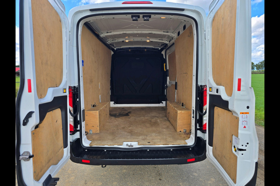 Ford Transit 350 2.0 TDCI L2 H2 - 130 Pk - Euro 6 - Airco - Cruise Control